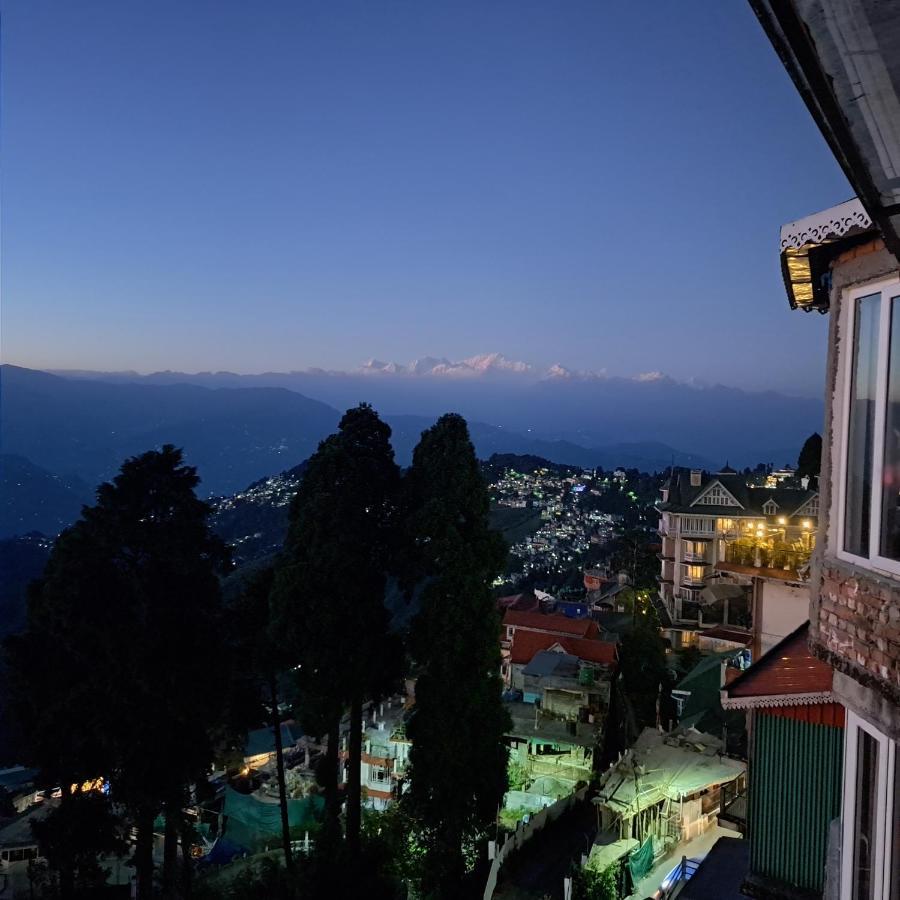 Darjeeling Heights - A Boutique Mountain View Homestay Εξωτερικό φωτογραφία