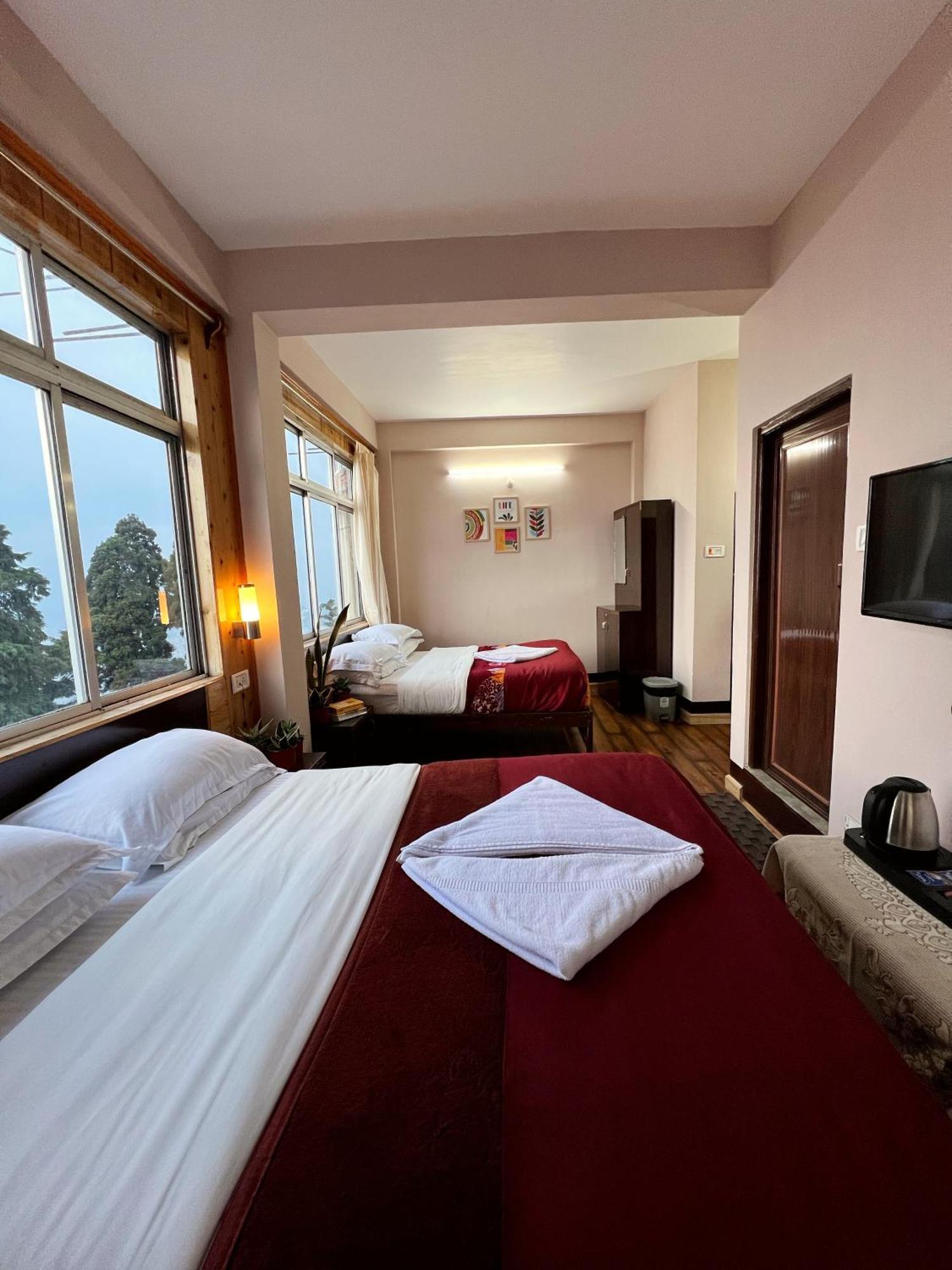Darjeeling Heights - A Boutique Mountain View Homestay Εξωτερικό φωτογραφία